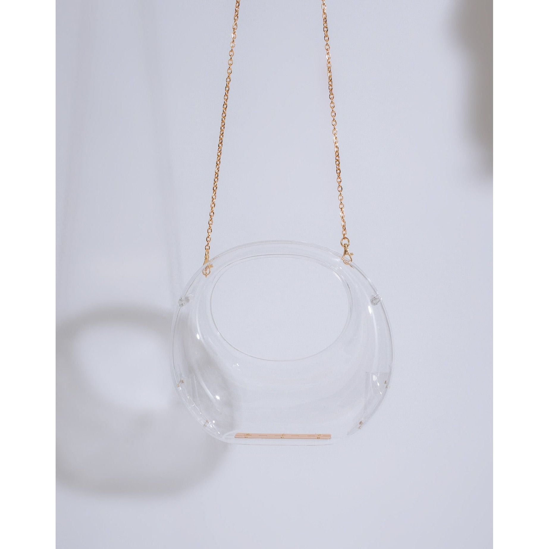 KARA ACRYLIC HANDBAG CLEAR